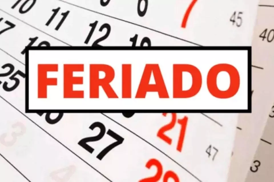 FERIADO