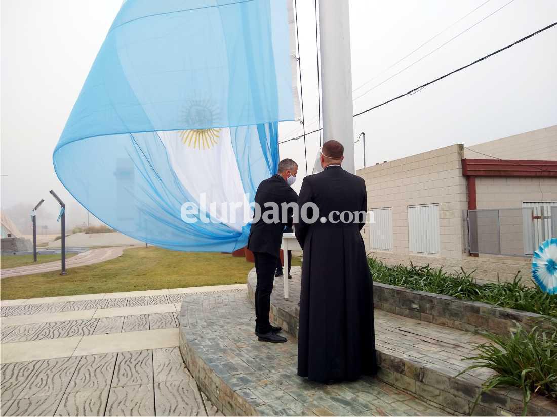 20062020-bandera